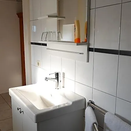 Bij Bronckhorst Bed and Breakfast 3*
