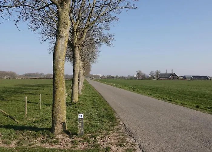 Bij Bronckhorst Bed & Breakfast 3*